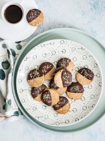 Biscotti con farina di farro, castagne e avena
