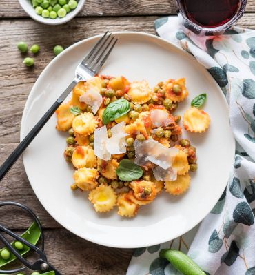 Cappelletti piselli e prosciutto