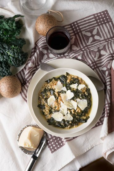 Zuppa orzo e cavolo nero