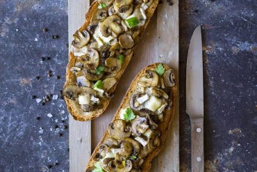 Bruschette funghi e brie