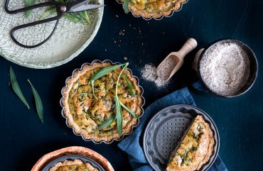 Tartellette al grano saraceno e stridoli