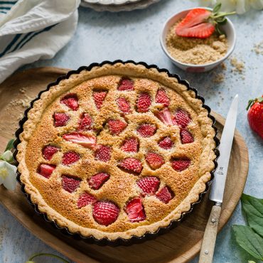 Crostata fragole e nocciole