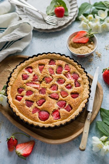 Crostata fragole e nocciole
