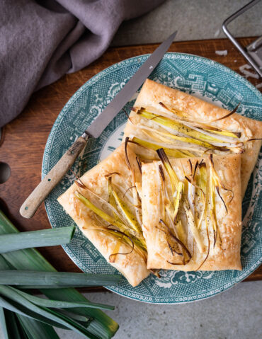 piccole sfoglie con pecorino e porri