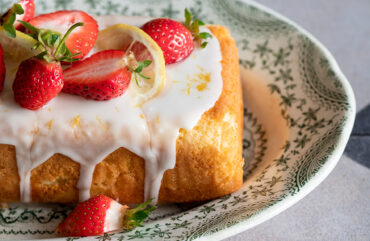 Torta al limone con glassa