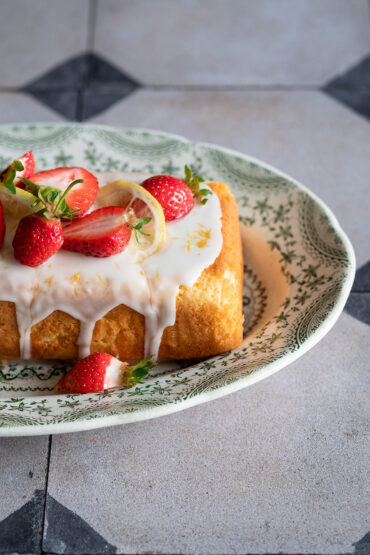 Torta al limone con glassa